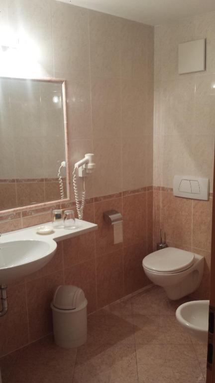 Koupelna v ubytování Hotel Garnì Gardena - Appartments