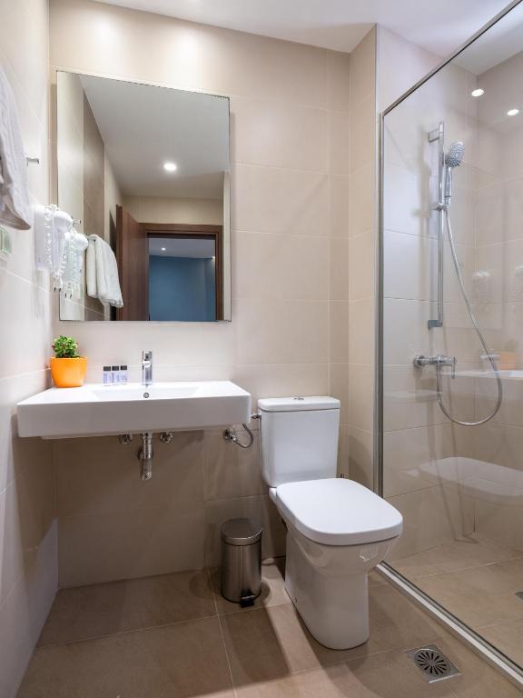 Koupelna v ubytování Athinaiko Hotel