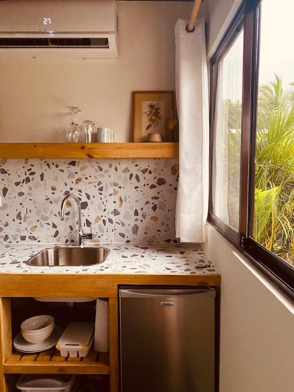 Kuchyň nebo kuchyňský kout v ubytování Hotel Daleese