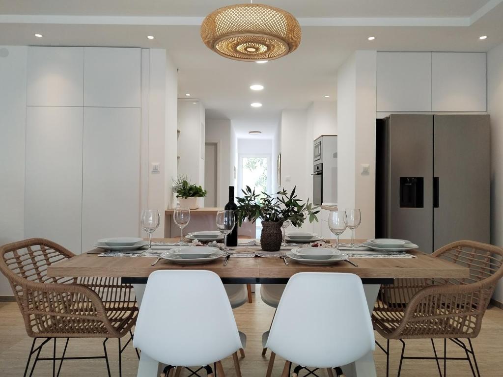 Fotografie z fotogalerie ubytování Beachfront apartment Suncana v destinaci Bol