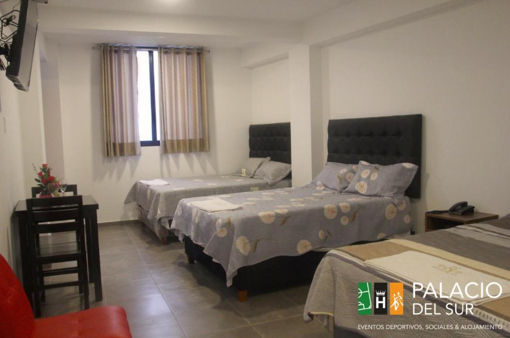 Katil atau katil-katil dalam bilik di Palacio del Sur
