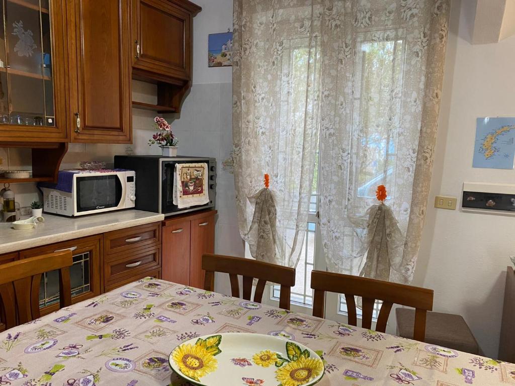 Kuchyň nebo kuchyňský kout v ubytování Oleander House
