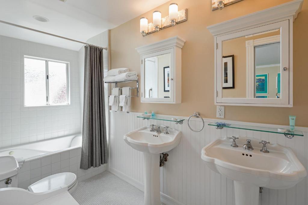 Glenmore Plaza Hotel - Rey Suite