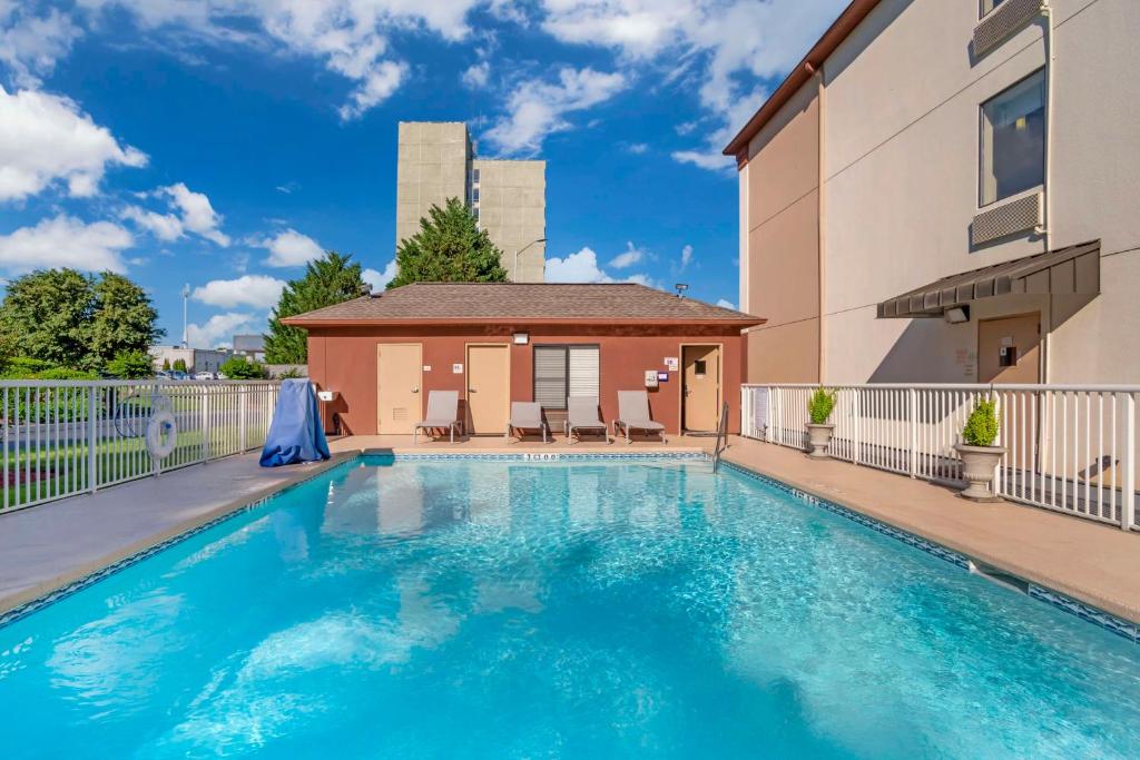 Best Western Carowinds photo