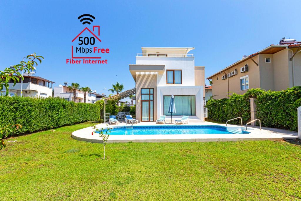 Bazén v ubytování Paradise Town Villa Daisy nebo v jeho okolí