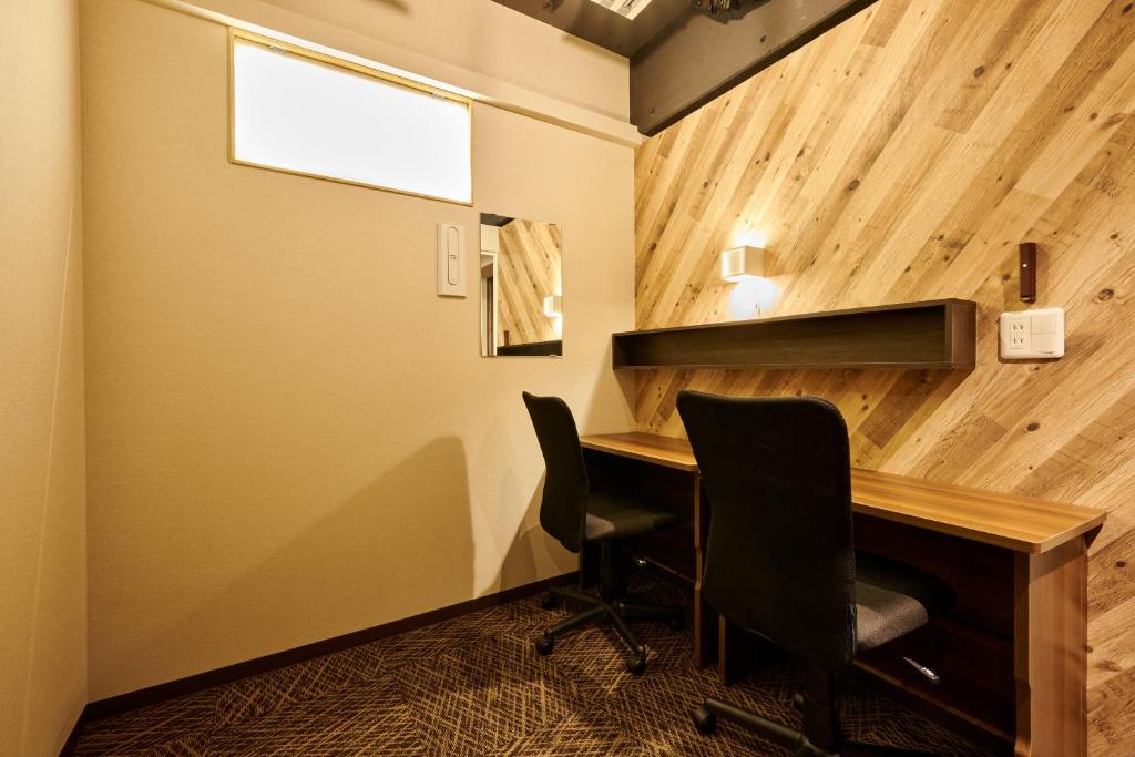 Fotografie z fotogalerie ubytování CAPSULE HOTEL CONTINUE NijojoKita v Kjótu