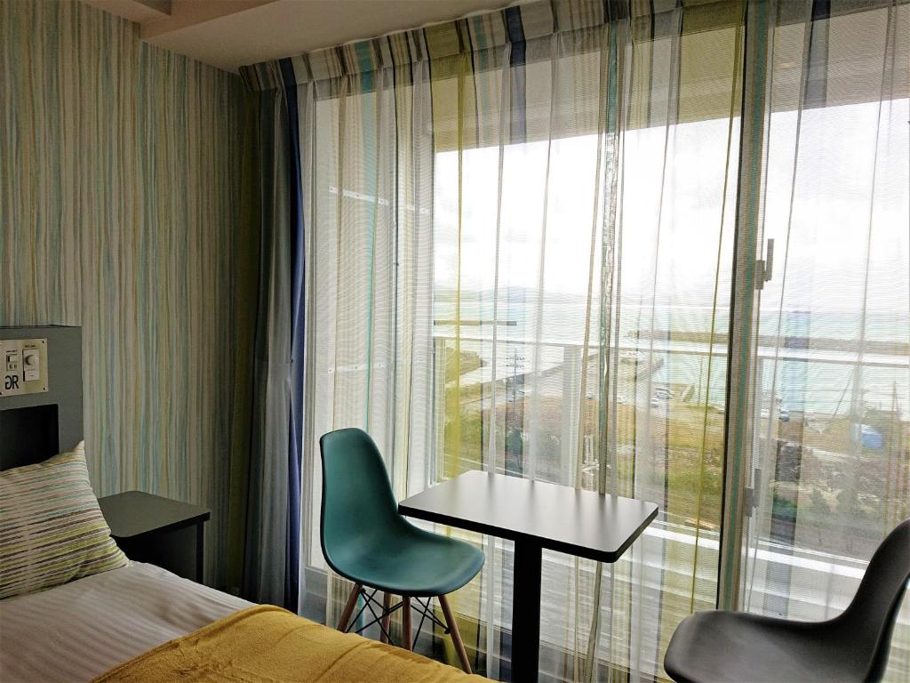 Green Rich Hotel Okinawa Nago (Artificial hot spring Futamata Yunohana) - 海景标准双床间