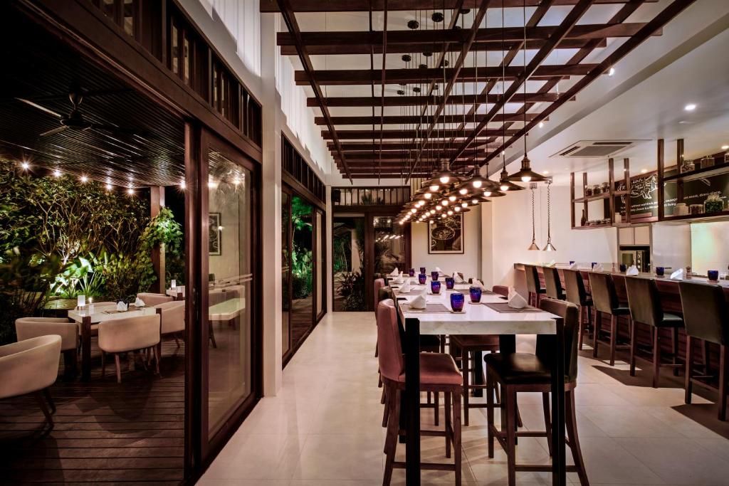 Restaurace v ubytování SAii Koh Samui Villas - Adult only 12 plus