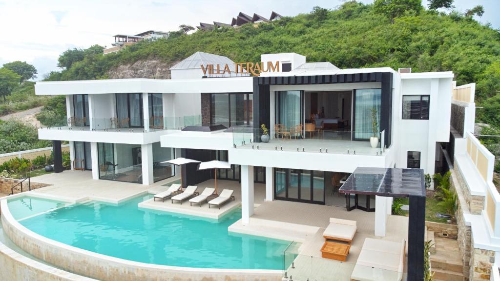Бассейн в Villa Teraum или поблизости