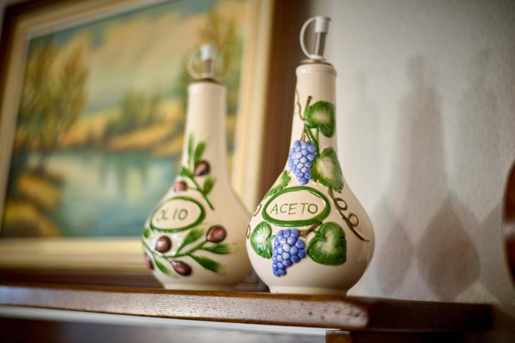 Fotografie z fotogalerie ubytování Four-Bedroom Villa Bajer v destinaci Stari Trg pri Ložu