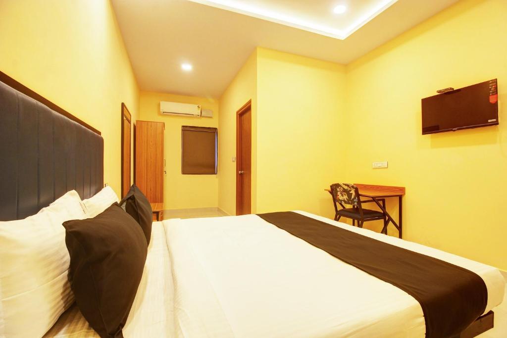 OYO Collection O MINT PARK HOTEL, Bālānagar, India