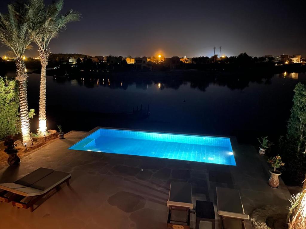 Bazén v ubytování Charming Lagoon Villa with pool Egyptian Style -Sabina 117 nebo v jeho okolí