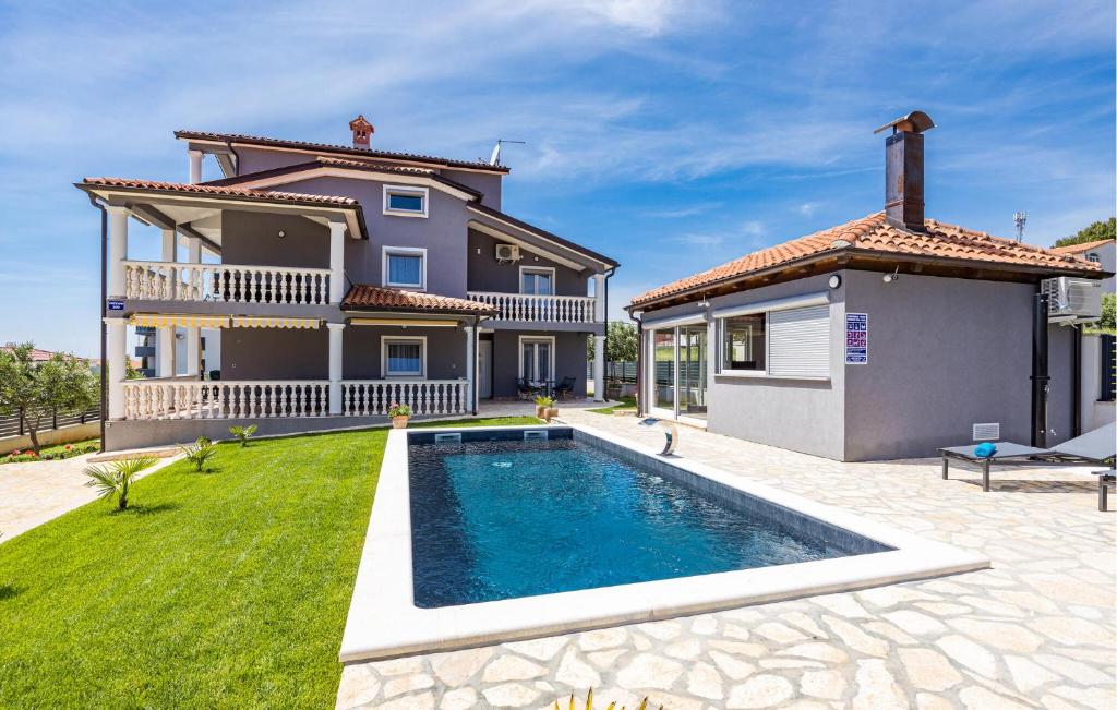 1 Bedroom Gorgeous Apartment In Medulin