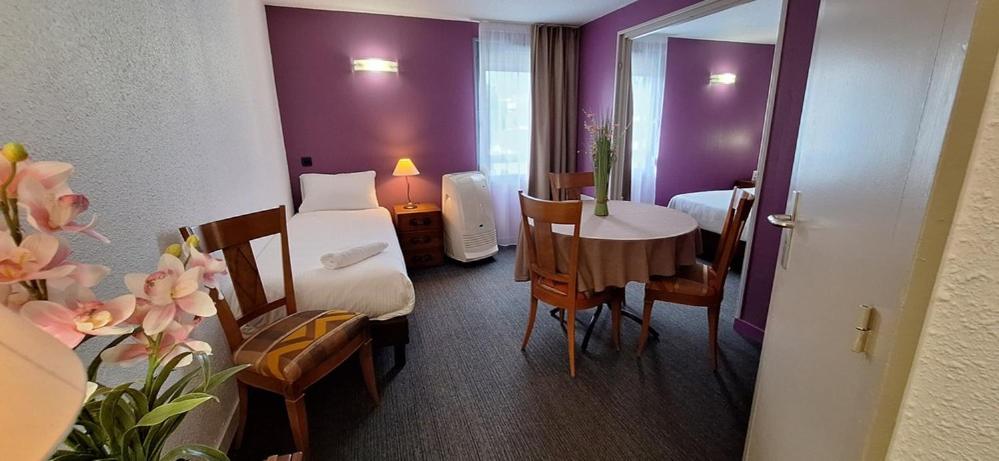 Posezení v ubytování BRIT HOTEL Confort CAMBRAI