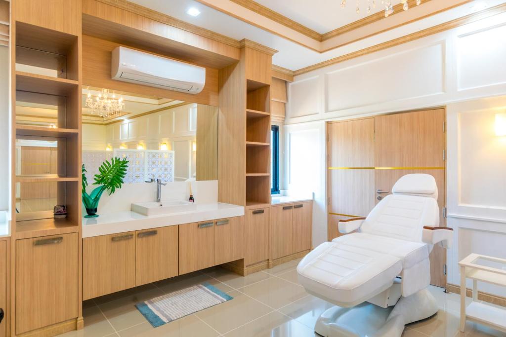 Fotografie z fotogalerie ubytování Rawayana Central Park Villas v destinaci Rawai pláž