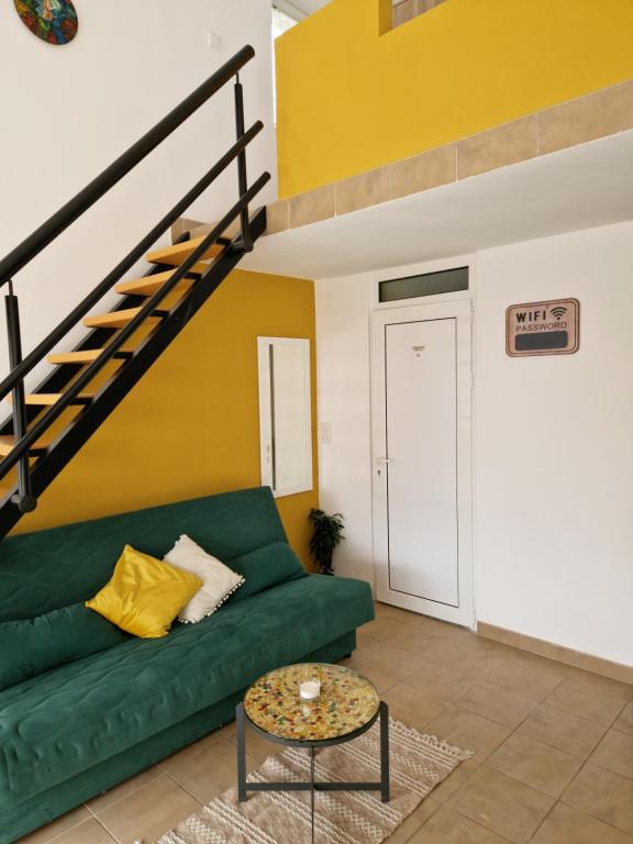 Posezení v ubytování Chill zone houses Katun Reževići