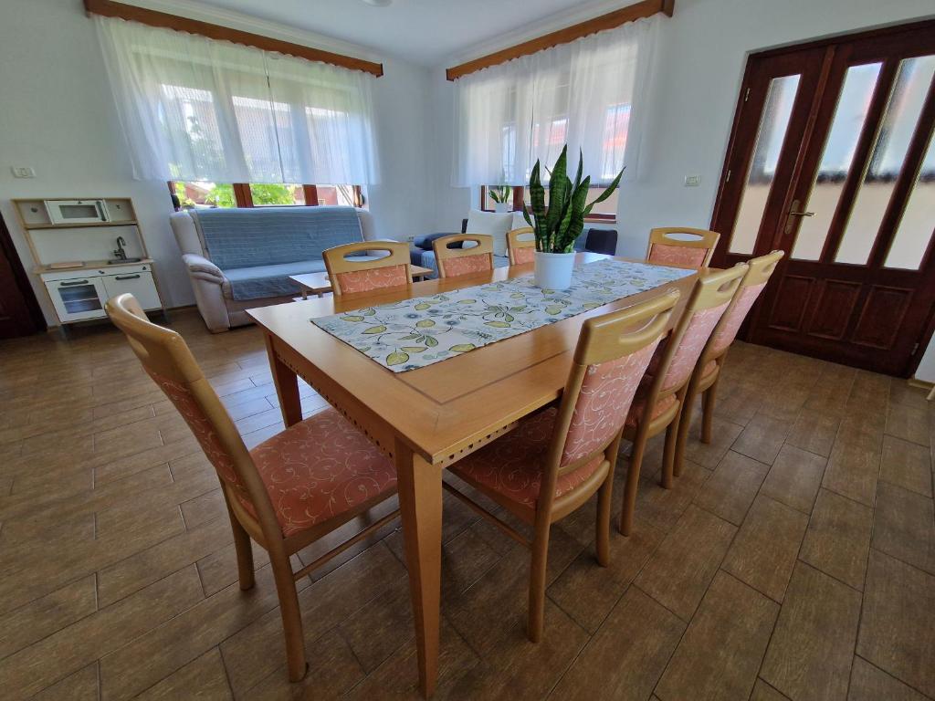 Posezení v ubytování Apartma Mihatovi