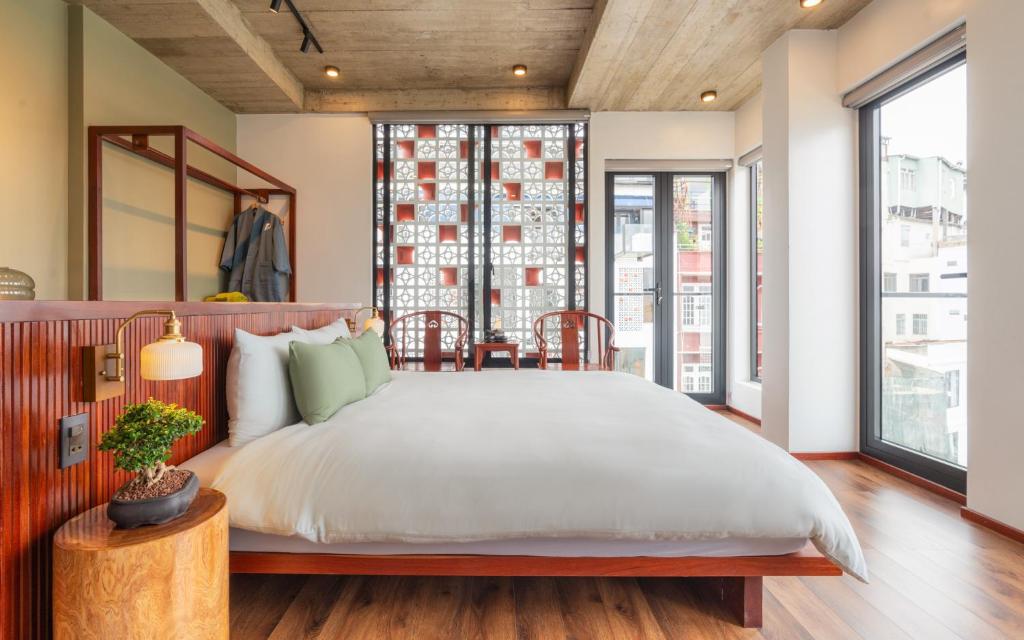 Suite Nhìn Ra Thành Phố
