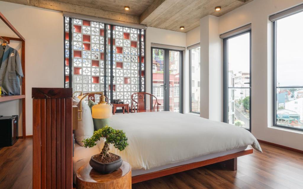 Suite Nhìn Ra Thành Phố