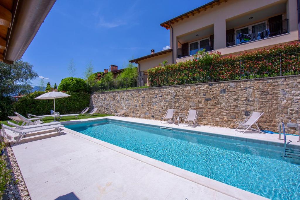 Swimmingpoolen hos eller tæt på Como Lake Modern Apartament Ulivi