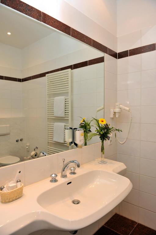 Un baño de Hotel Fürst Bismarck