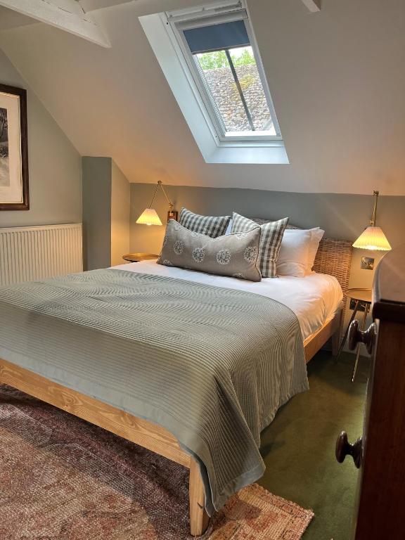The White Hart - Superior Double Room