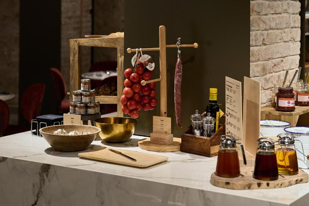 Catalonia Plaza Catalunya - Resim 32