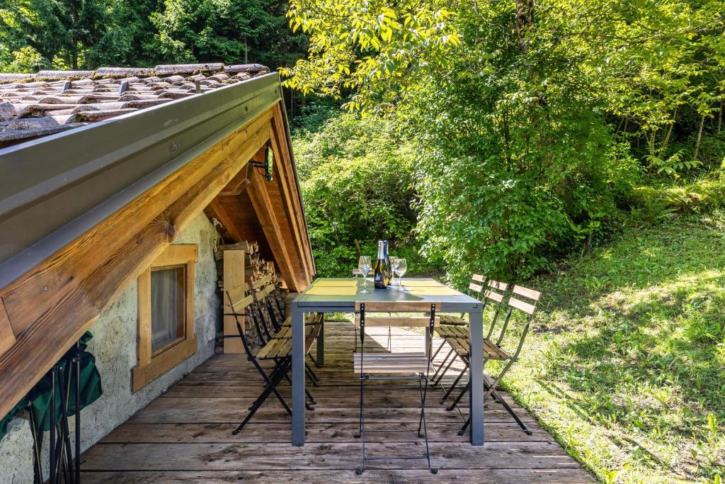 Balkón nebo terasa v ubytování Wunderchalet