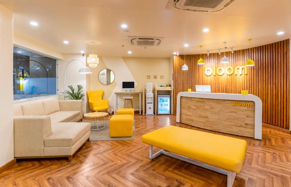 TV a/nebo společenská místnost v ubytování Bloom Hotel - Sector 19