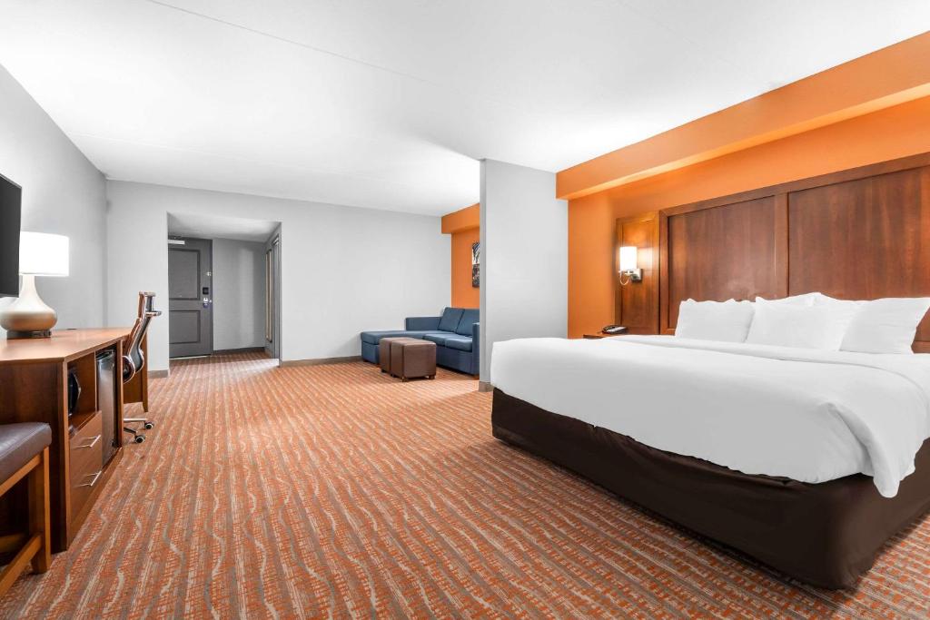 Comfort Suites Jackson I-40 - King Suite Con City View: Accesible/no Fumar