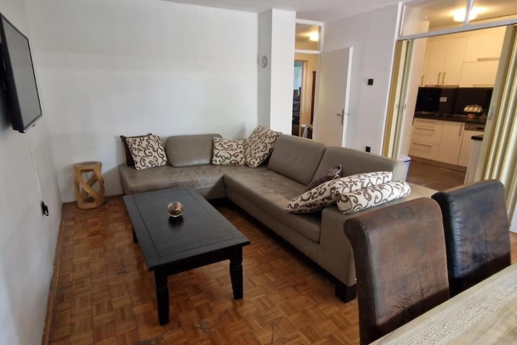 Χώρος καθιστικού στο Apartman Nataša BL 2