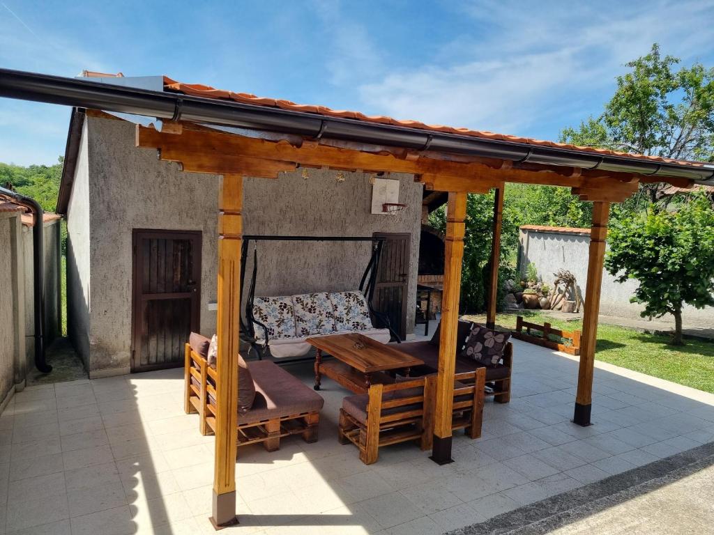 Balkón nebo terasa v ubytování Vila MINJA