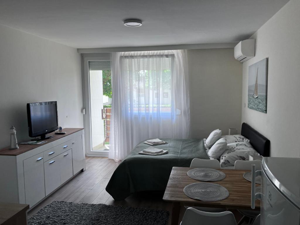 Bella Perla 8230 Balatonfüred, Germering utca 9 kép - 1