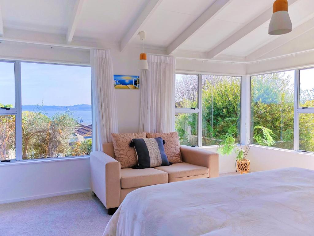 Delight in Birch-Lake View Holiday Home - Resim 2