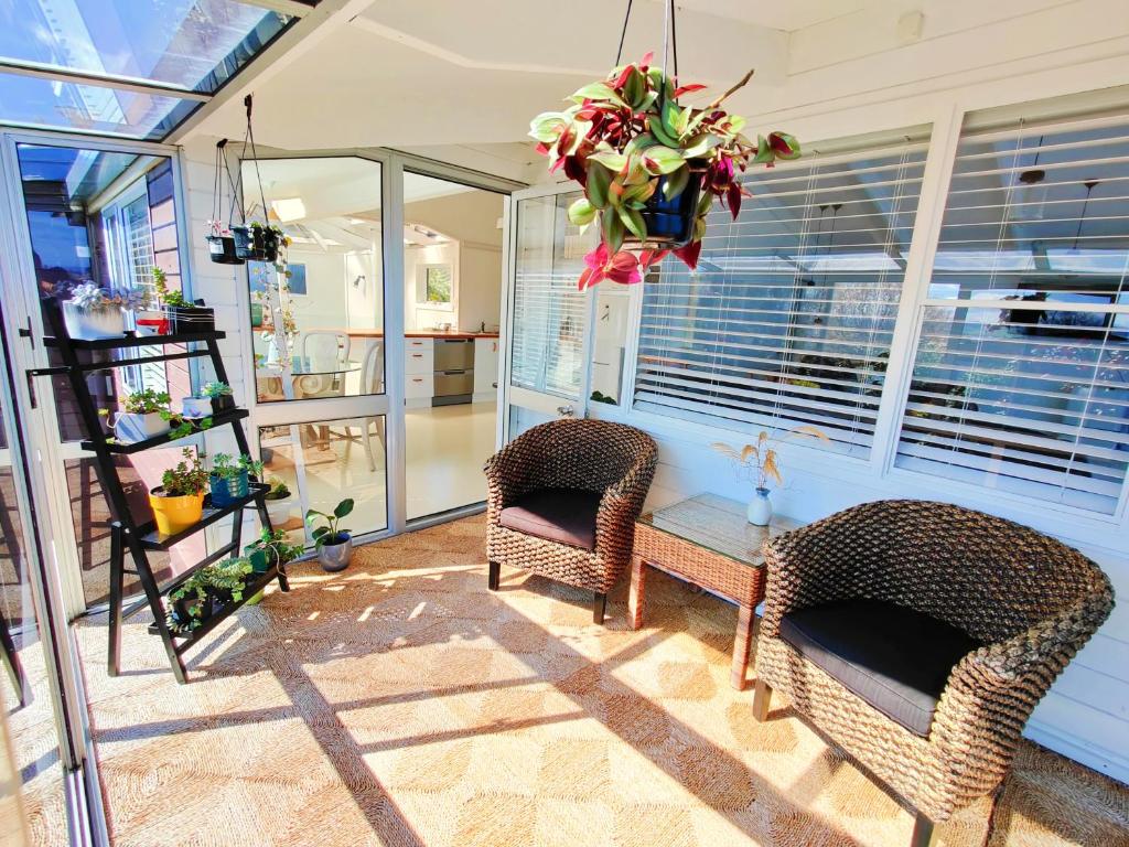 Delight in Birch-Lake View Holiday Home - Resim 13