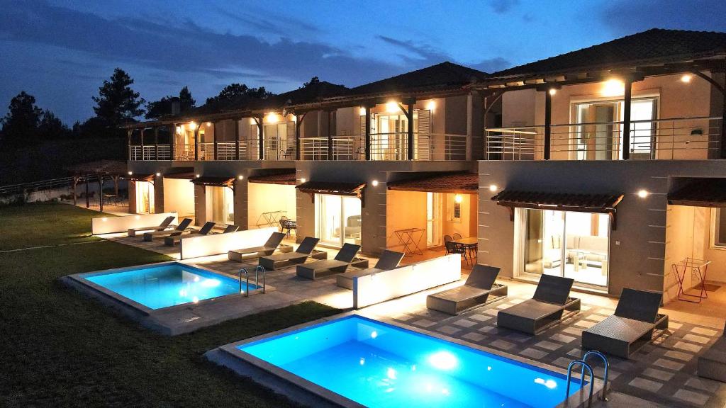 Bazén v ubytovaní Anelia Villas Sea View alebo v jeho blízkosti