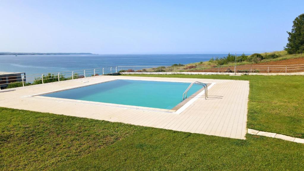 Bazén v ubytovaní Anelia Villas Sea View alebo v jeho blízkosti