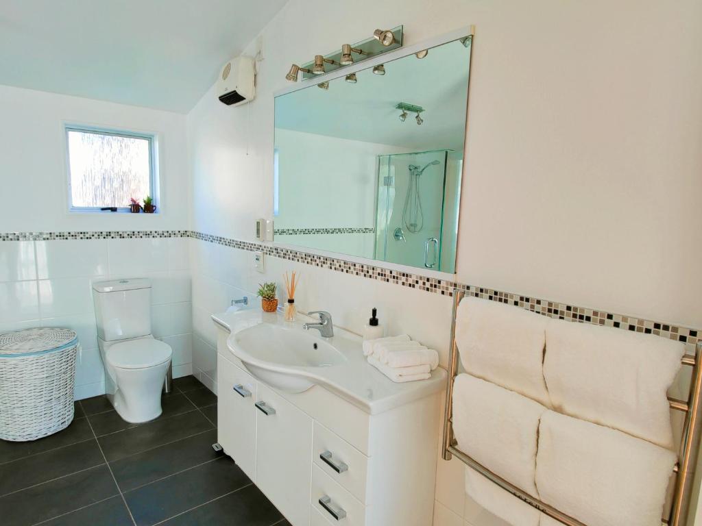 Delight in Birch-Lake View Holiday Home - Resim 3