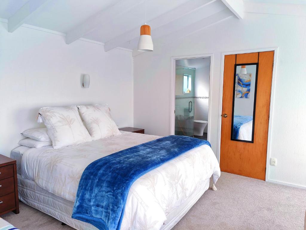 Delight in Birch-Lake View Holiday Home - Resim 24