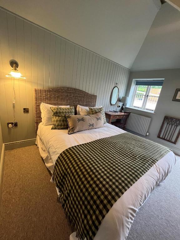 The White Hart - Double Room With Private Bathroom