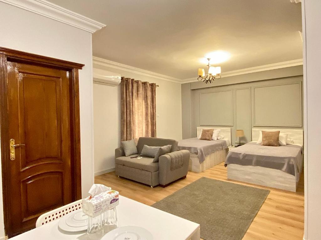 Chelay studios - Triple Room