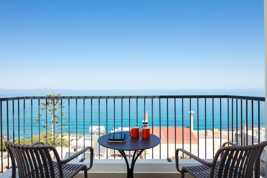 Foto dalla galleria di Rea Apartments a Rethymno