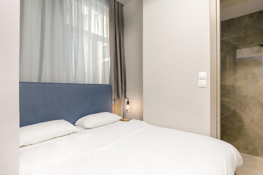 Aura F24 apartments by halu! - Vibrant Neighbourhood - Superior Suite