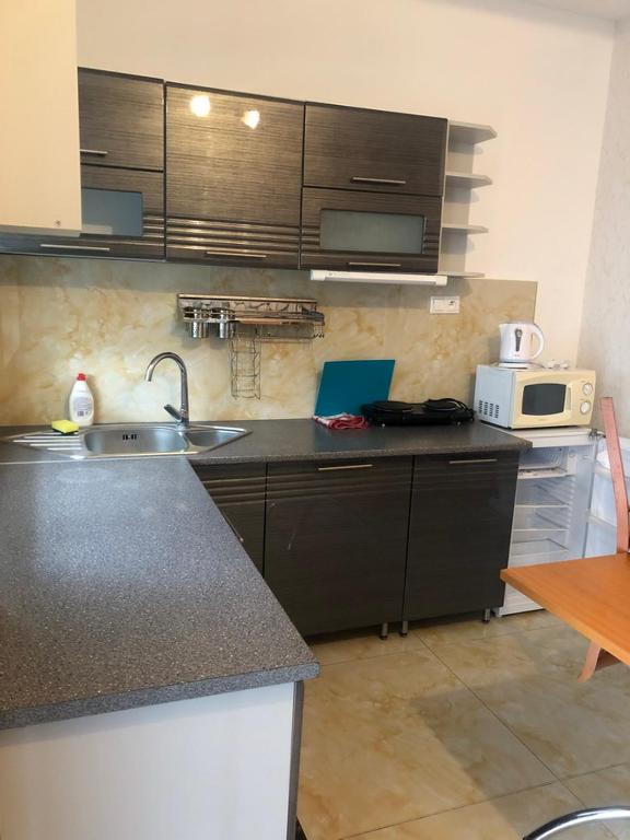 Kuchyňa alebo kuchynka v ubytovaní Apartmánový Wellness Garni Hotel Relax