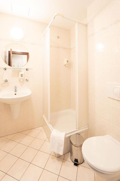 
Double Room with City View
