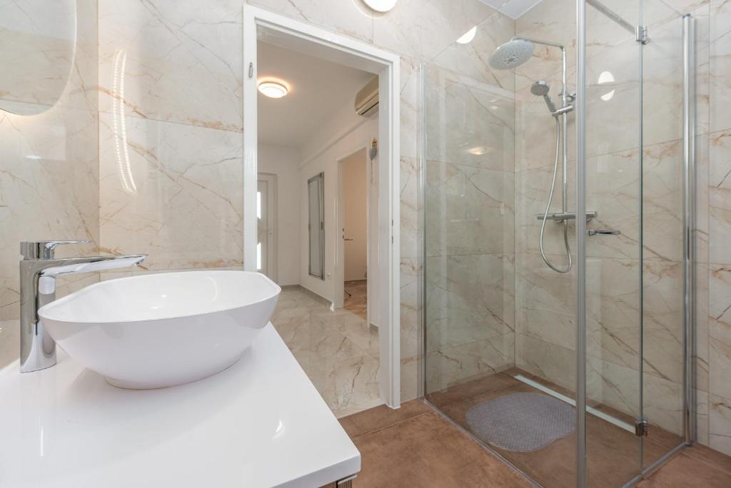 Koupelna v ubytování Villa Andu ZadarVillas