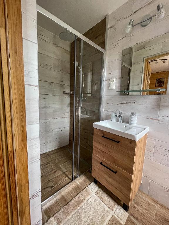 SZUMI LAS - Chambre Lits Jumeaux Avec Salle De Bains