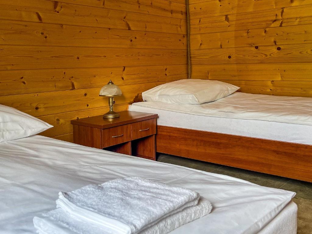 SZUMI LAS - Chambre Lits Jumeaux Avec Salle De Bains Privative