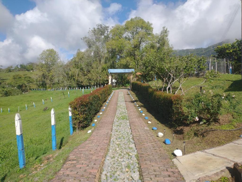Jardín al aire libre en Finca Hotel Posada La Riviera