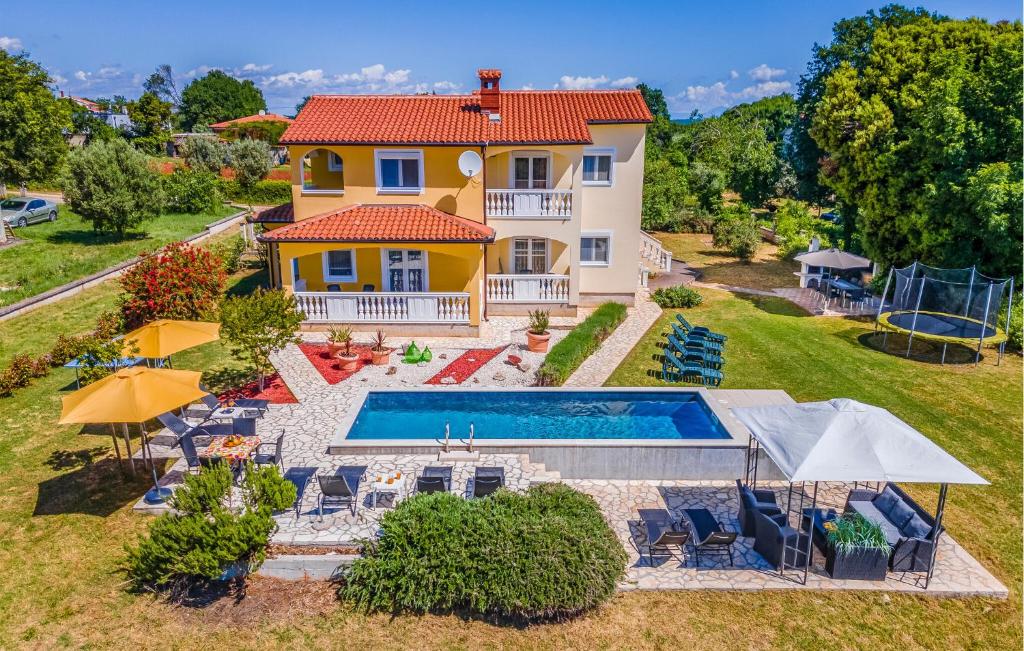 Holiday Home Valtura Cr